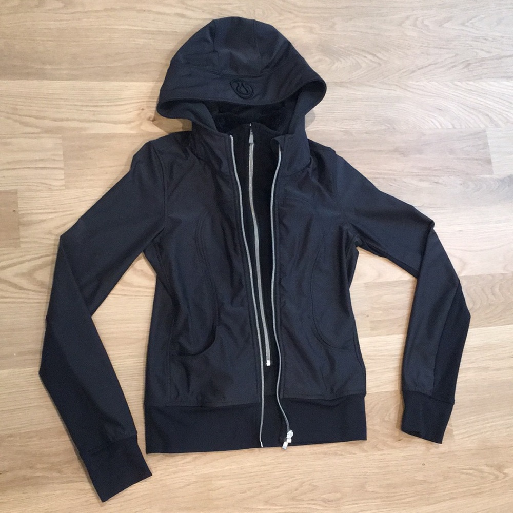 lululemon scuba hoodie: VINTAGE waterproof edition